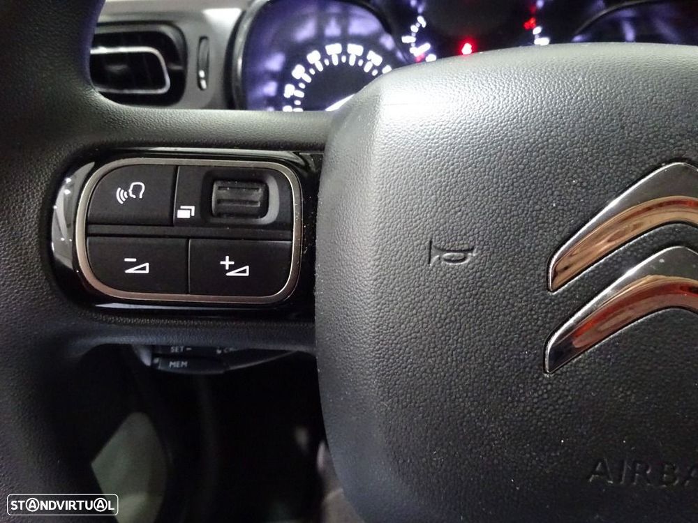 Citroën C3 1.2 PureTech Shine - 17