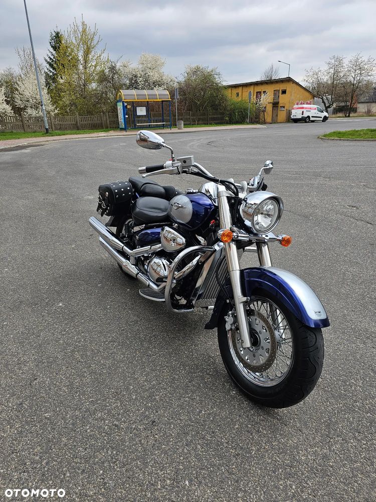 Suzuki Intruder - 10