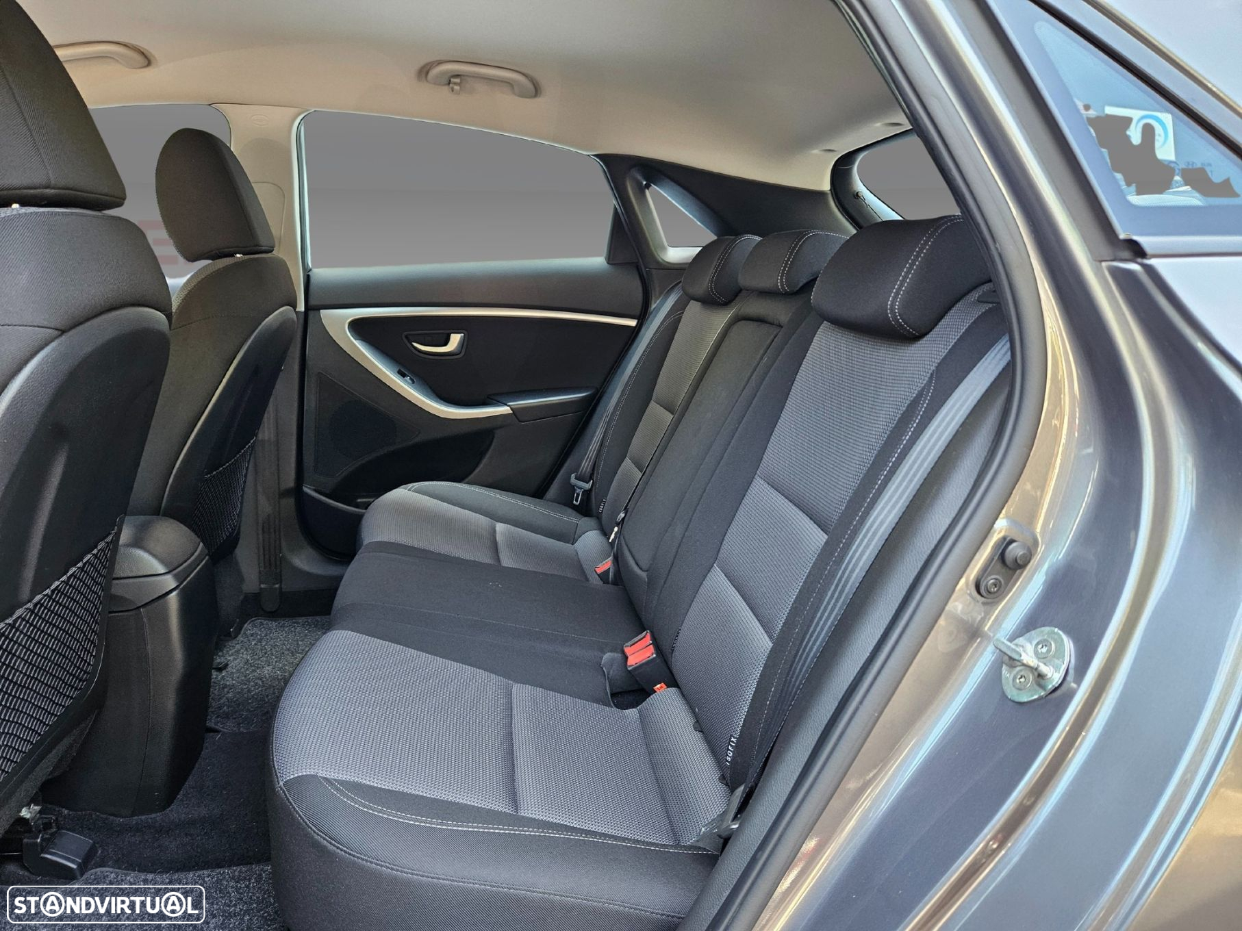 Hyundai i30 1.6 CRDI STyle - 17