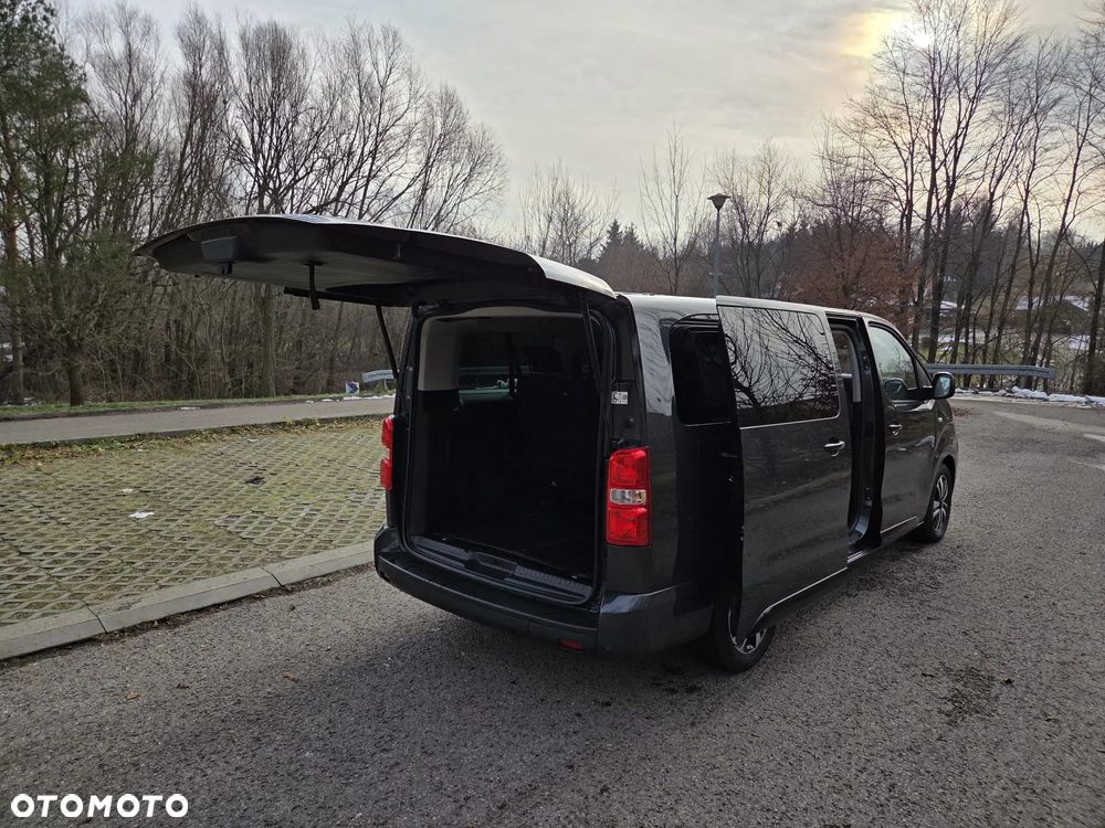 Peugeot Traveller 2.0 BlueHDi Long Business EAT8 - 19