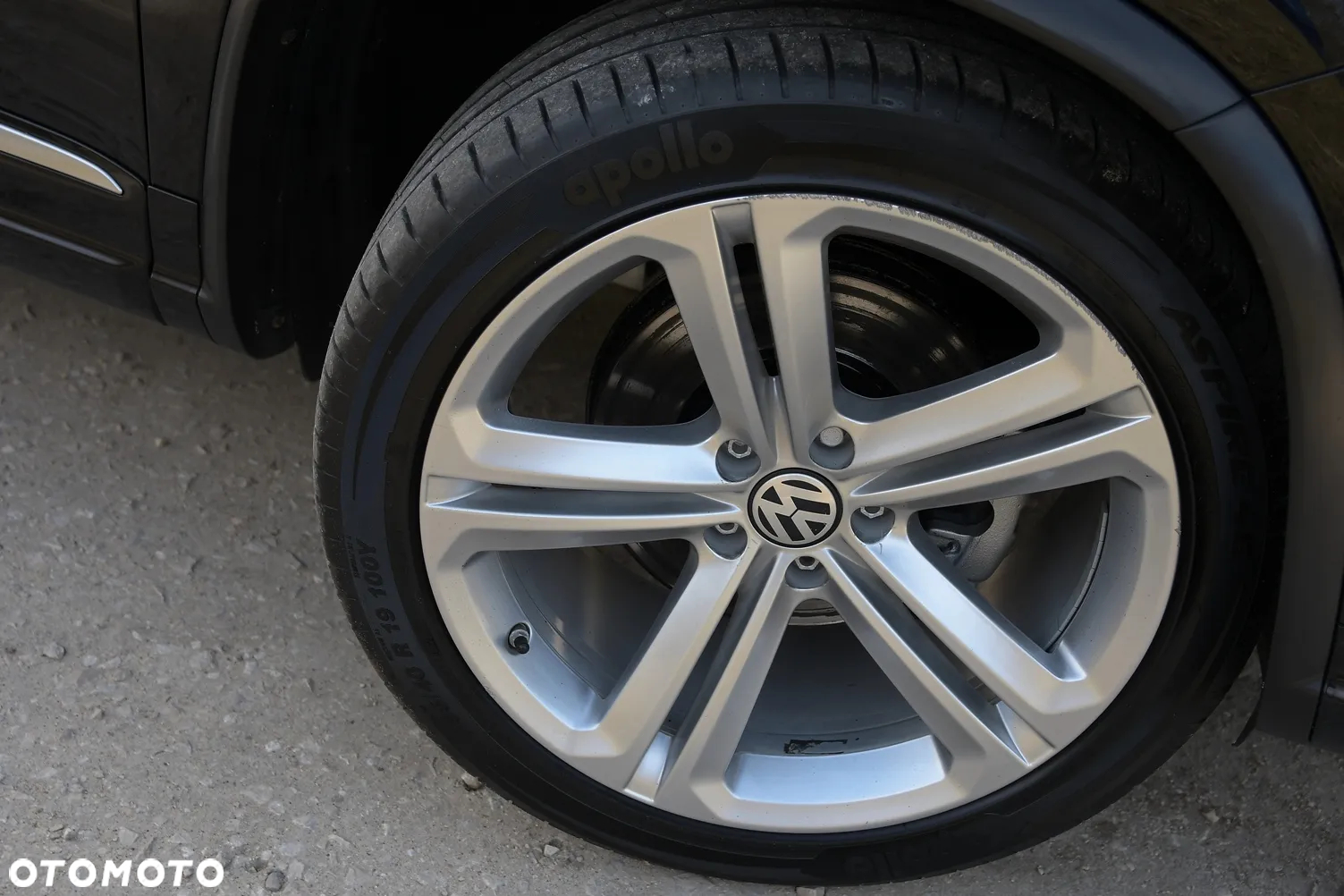 Volkswagen Tiguan 2.0 TDI R-Style - 16