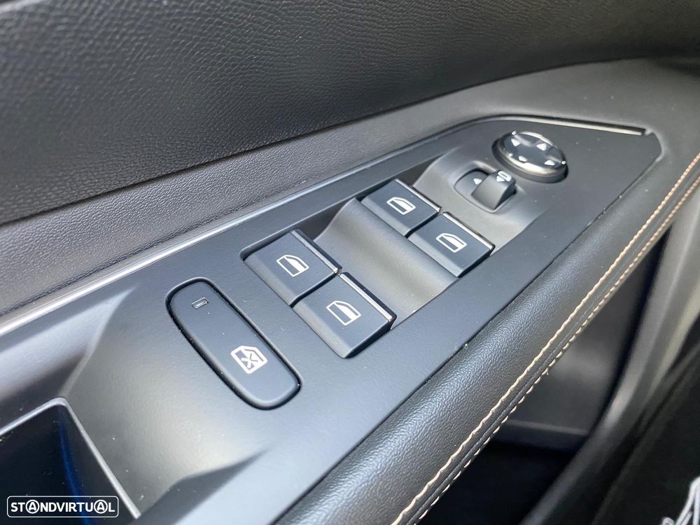 Peugeot 3008 1.6 Hybrid Active Pack e-EAT8 - 19