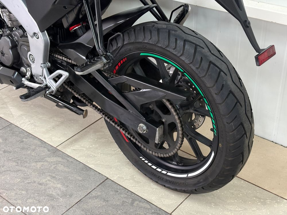 Aprilia Tuono - 13