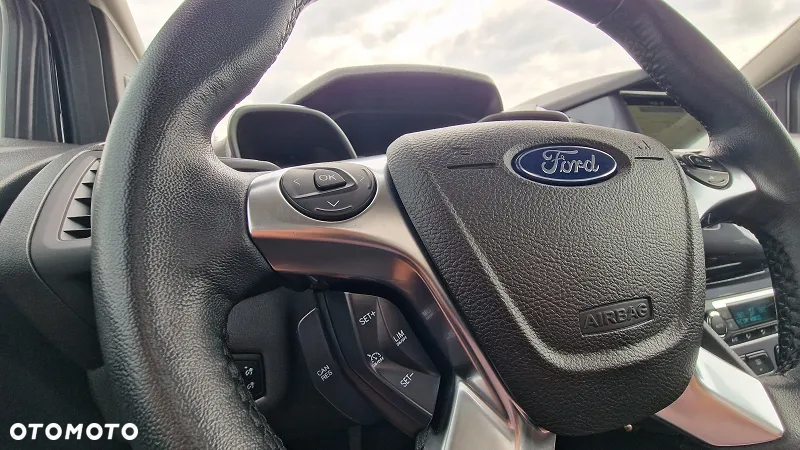 Ford Tourneo Connect Grand - 27