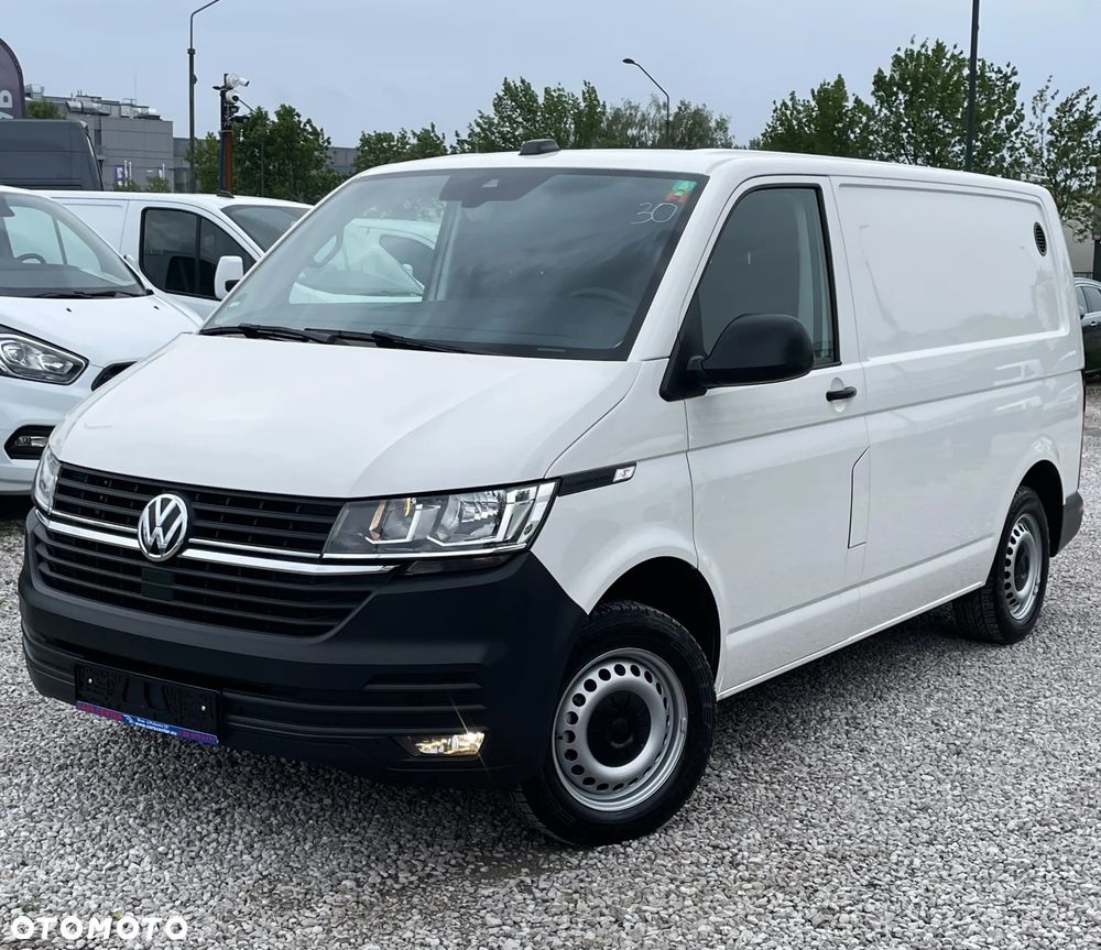 Volkswagen Transporter - 1