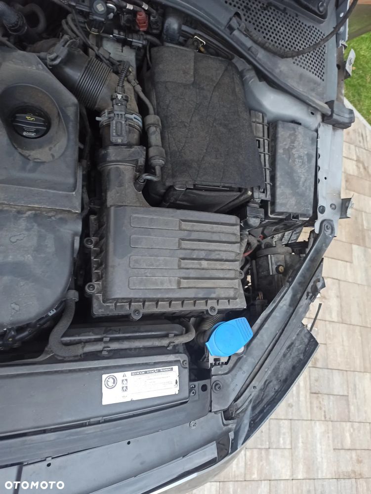 Volkswagen Golf 1.6 TDI BlueMotion Technology DSG Comfortline - 6