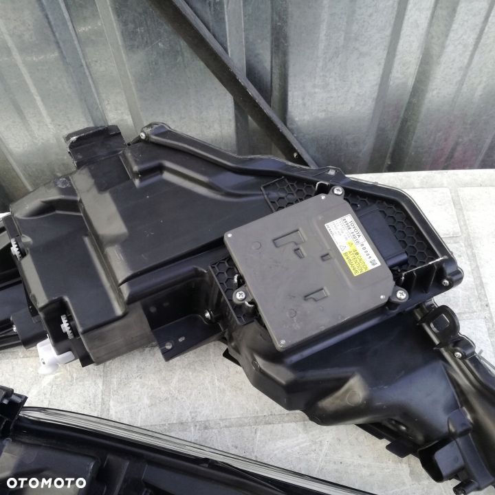 Toyota C-HR CHR Full LED Komplet Idealne Org. - 3