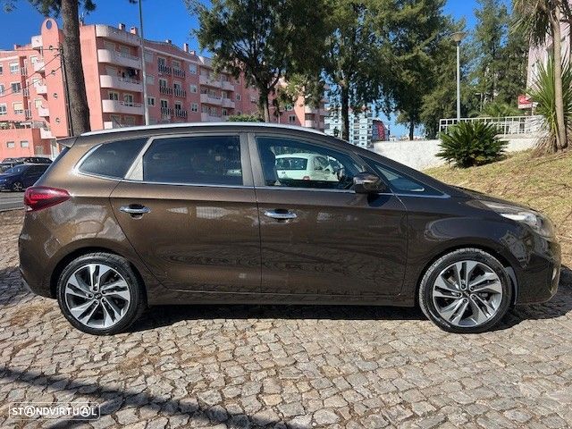 Kia Carens 1.7 CRDi ISG TX - 9