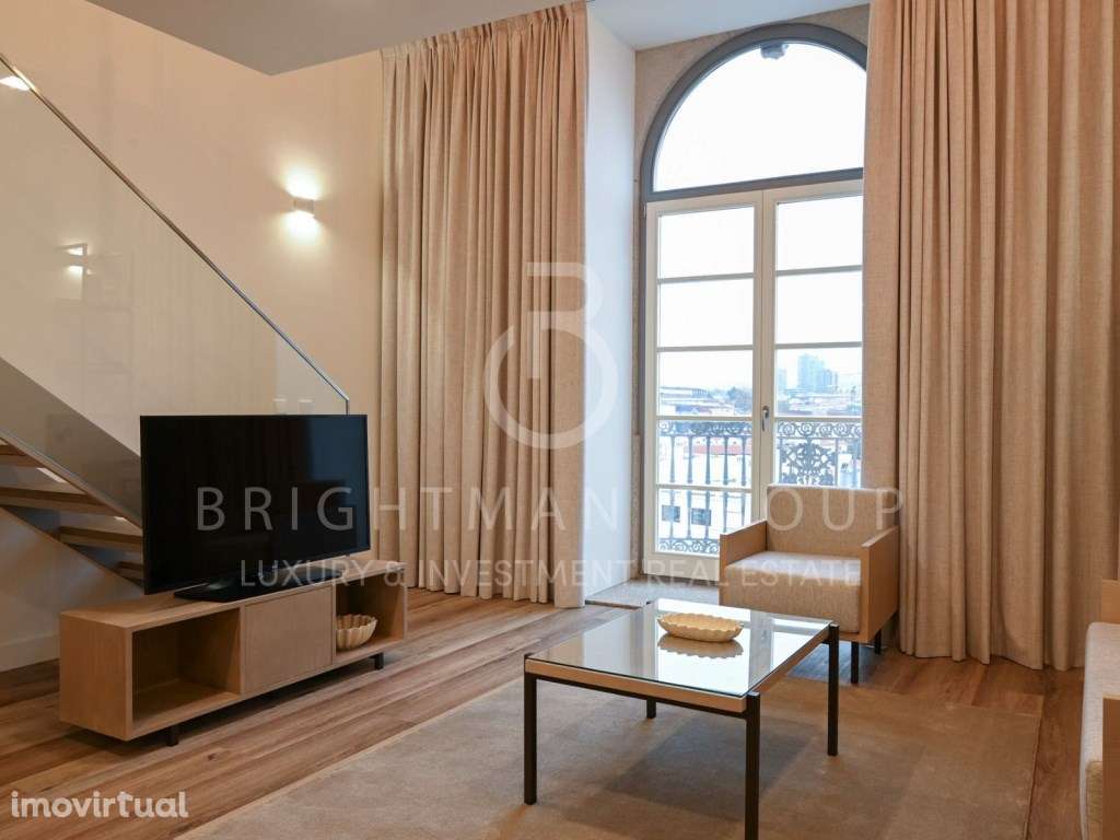 Apartamento T1 no Palácio Fervença, no Porto - Grande imagem: 5/18