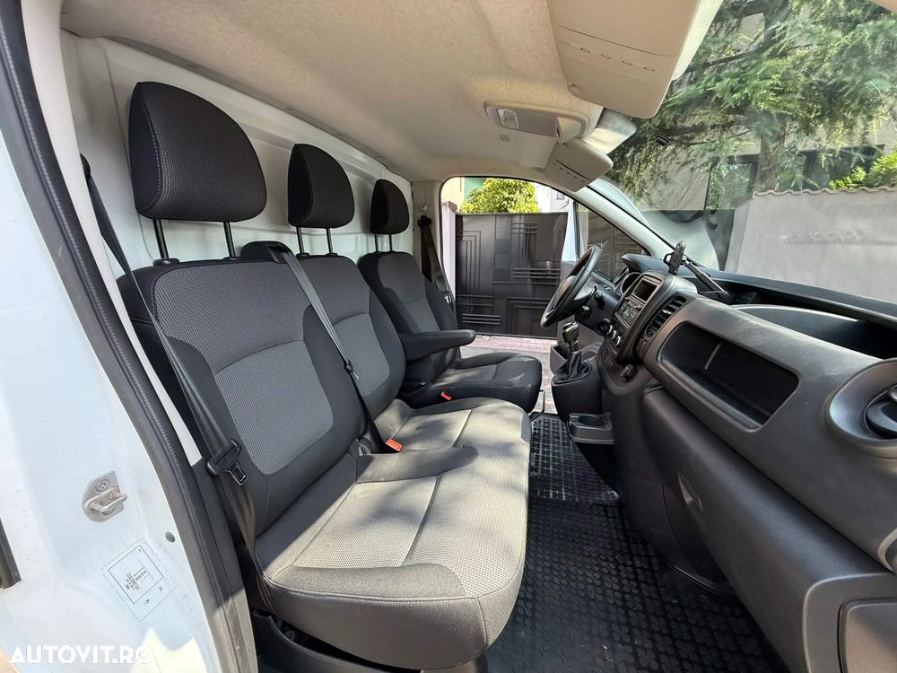 Renault Trafic - 23