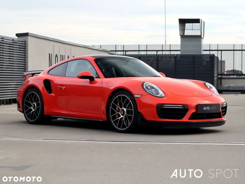 Porsche 911 Turbo S - 9