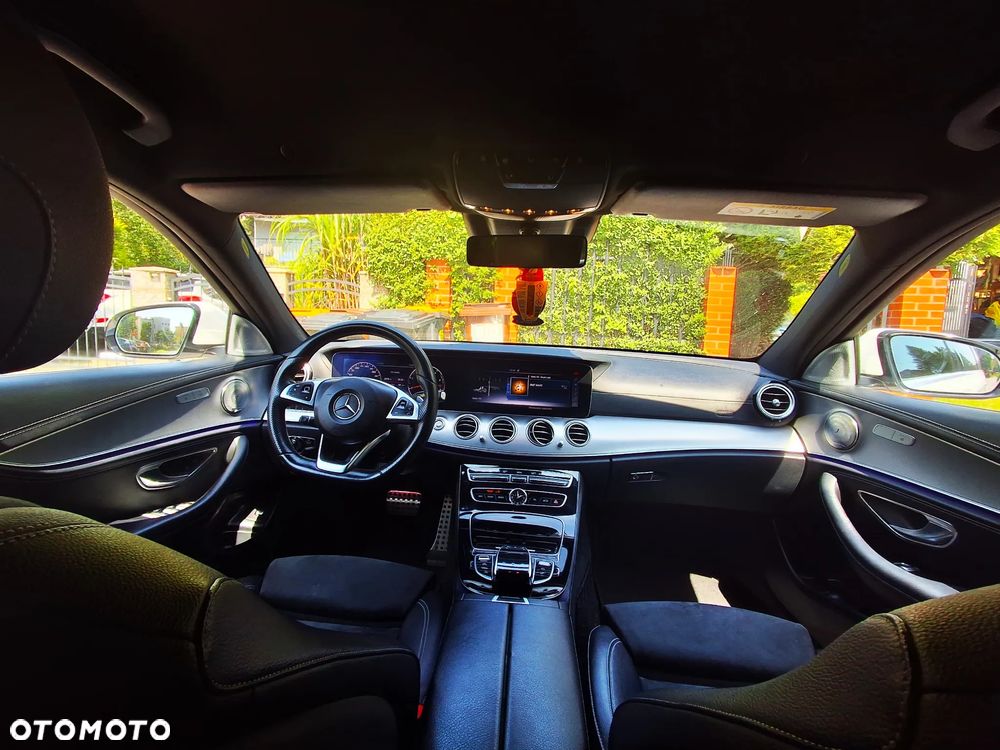 Mercedes-Benz Klasa E 220 d T 9G-TRONIC AMG Line - 30