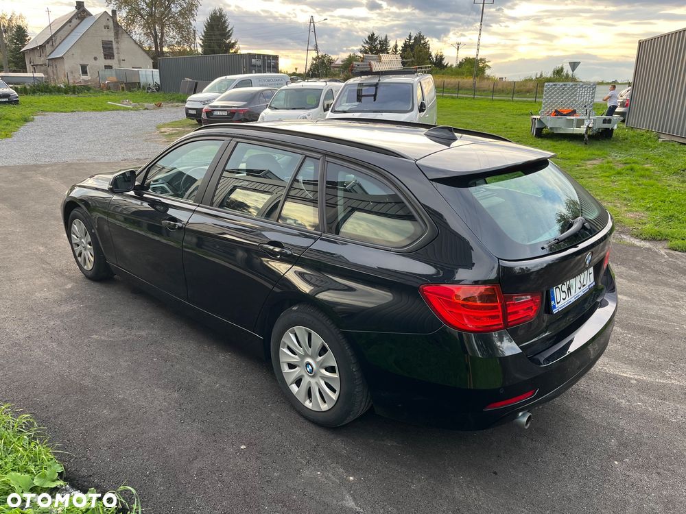 BMW Seria 3 318d - 7