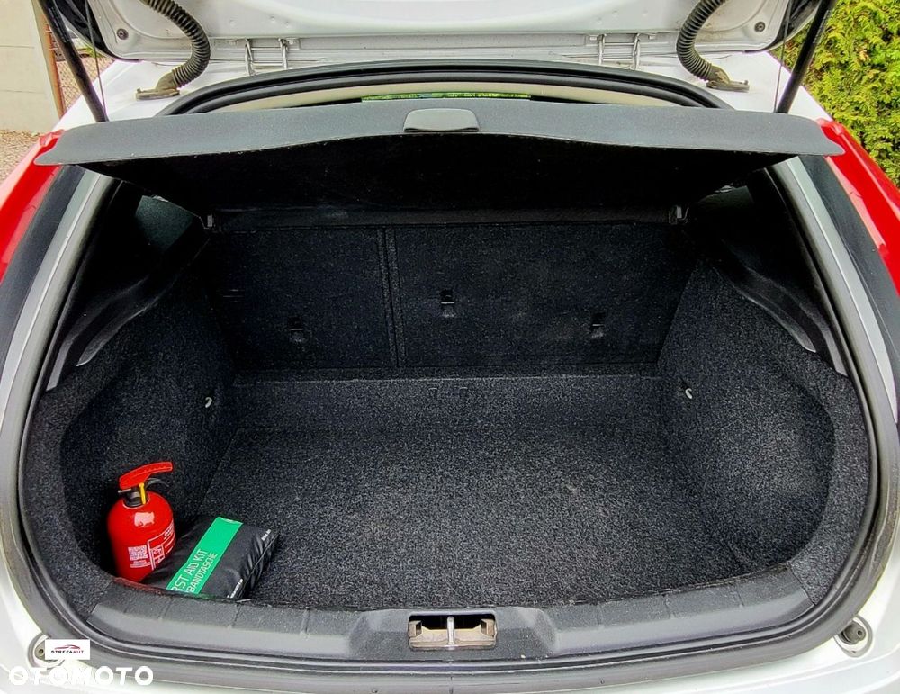 Volvo V40 - 21