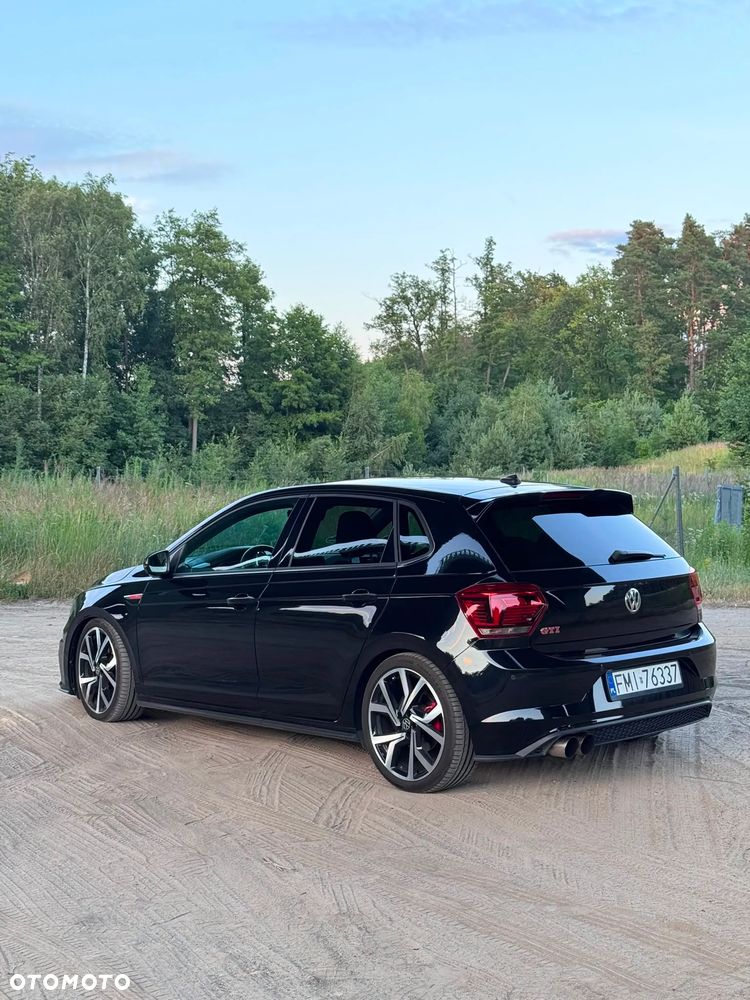 Volkswagen Polo 2.0 TSI DSG GTI - 9