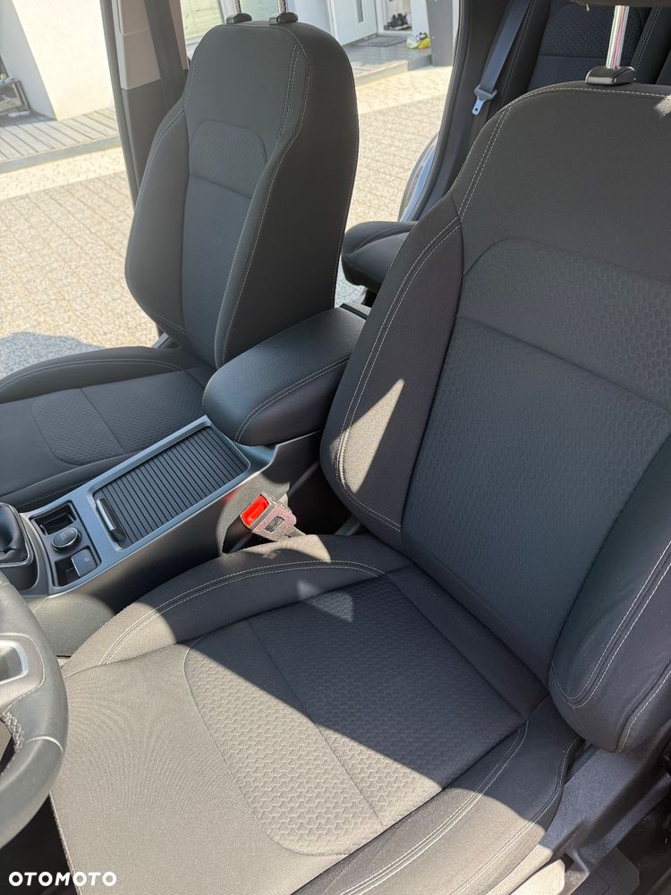 Ford Kuga 2.0 TDCi 2x4 Trend - 26
