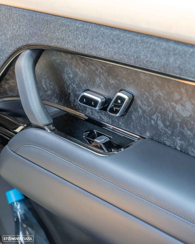 Land Rover Range Rover Sport P550e Autobiography - 23