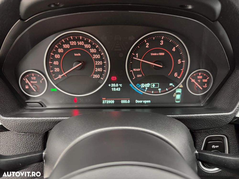 BMW Seria 3 320d Sport Line - 25