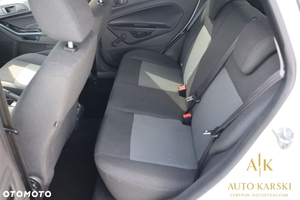 Ford Fiesta - 28