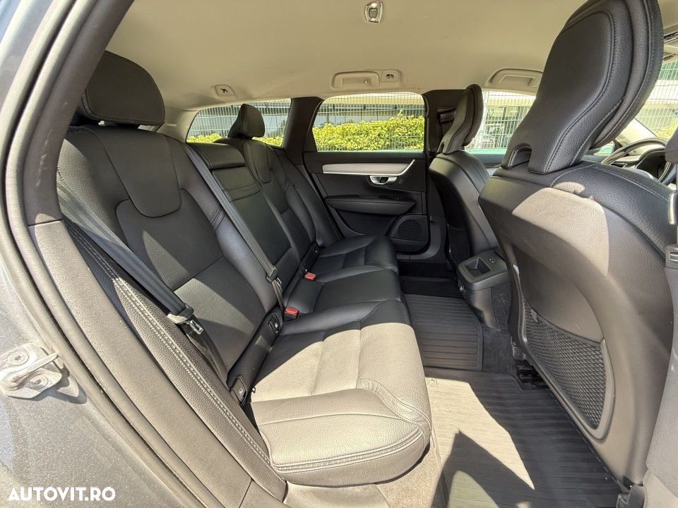 Volvo V90 Cross Country D4 AWD Geartronic - 21