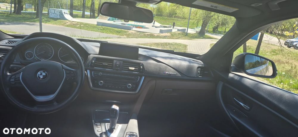 BMW Seria 3 335i xDrive Sport-Aut Luxury Line - 9
