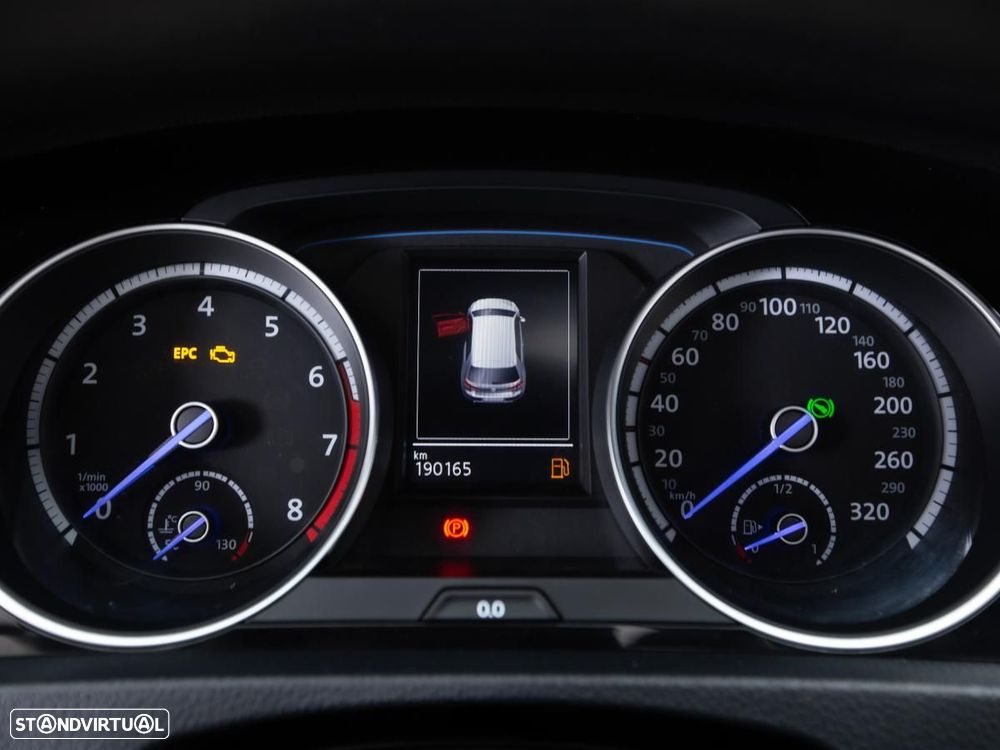VW Golf 2.0 TSI R DSG - 25