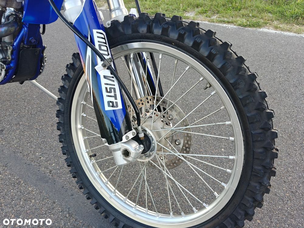 Yamaha WR - 12