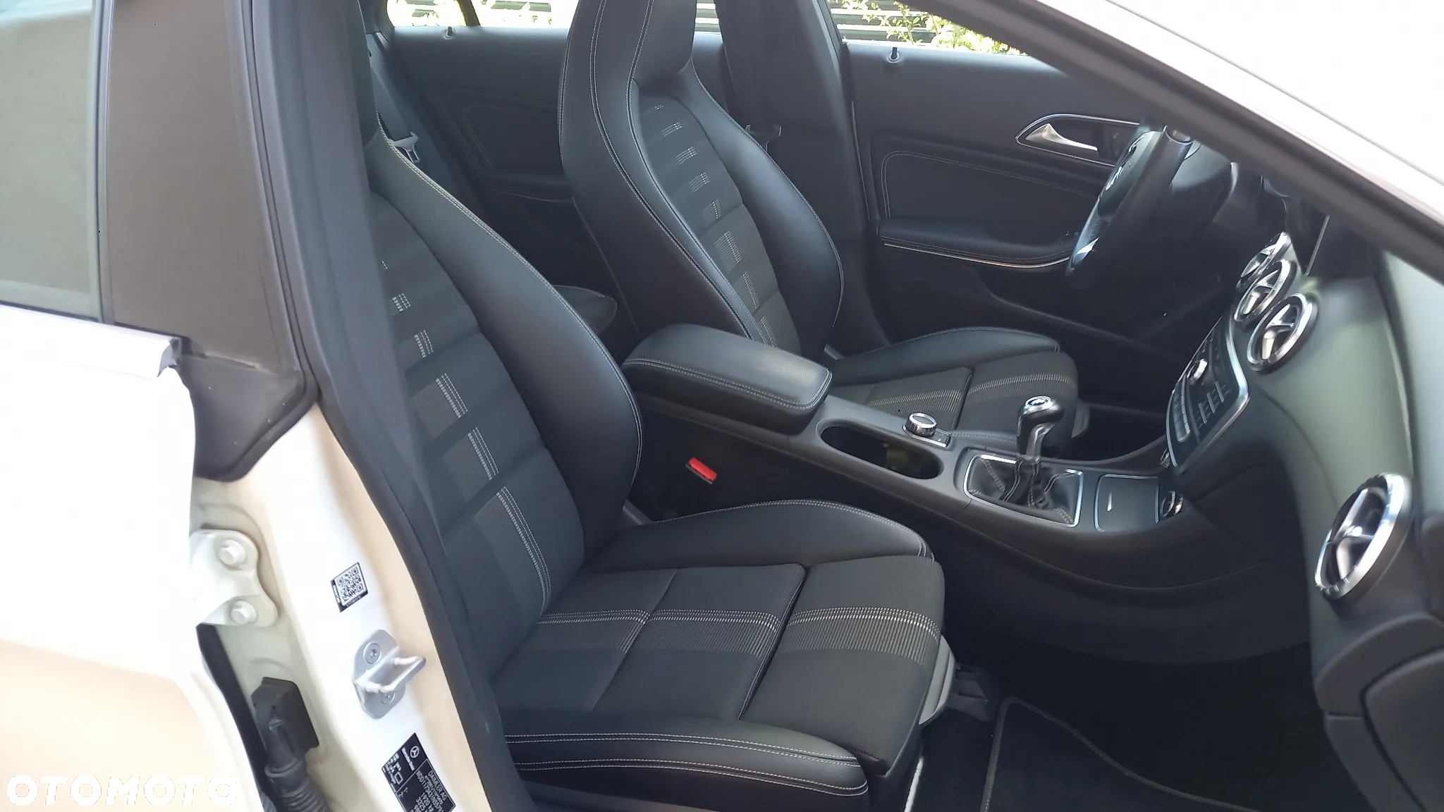 Mercedes-Benz CLA 200 - 11