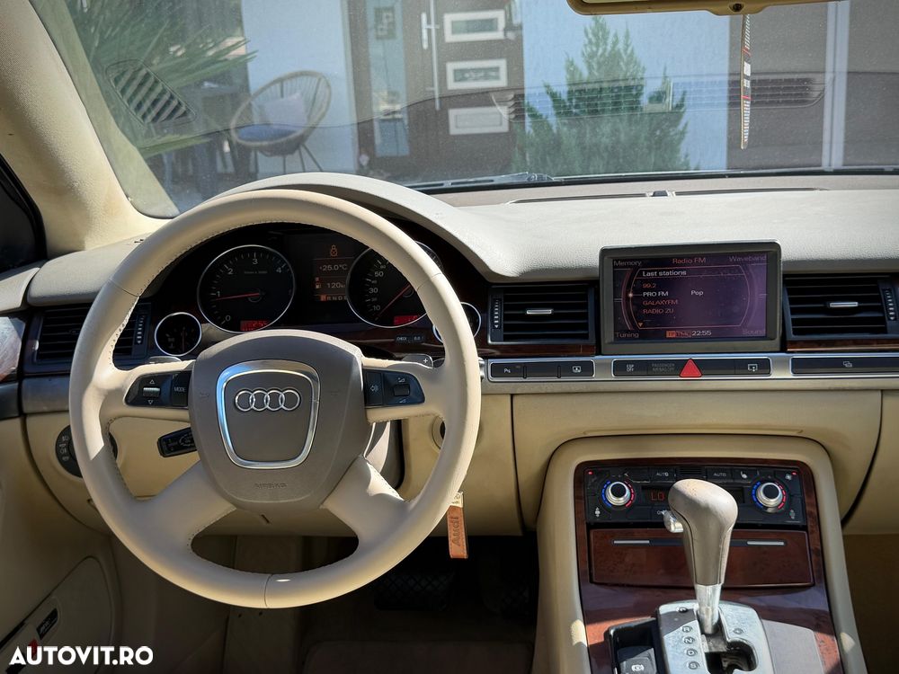 Audi A8 - 24