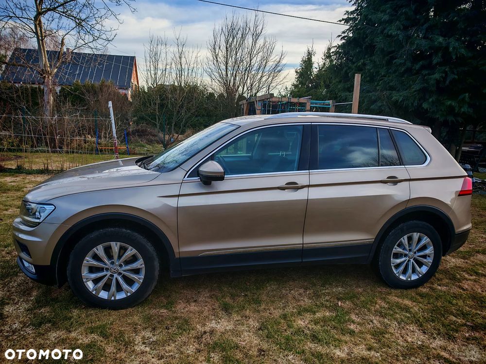 Volkswagen Tiguan - 9