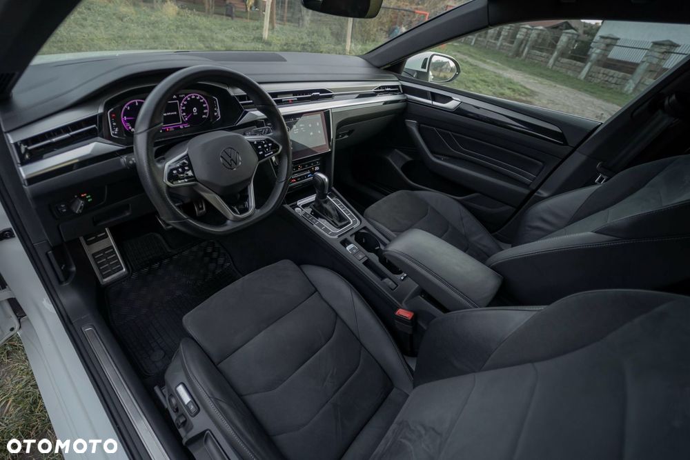 Volkswagen Arteon 2.0 TDI SCR DSG R-Line - 28