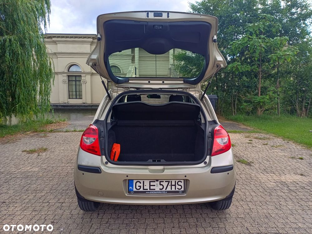 Renault Clio 1.2 16V Expression - 14