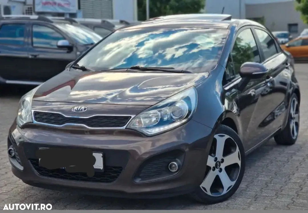 Kia Rio 1.4 Fifa World Cup Edition - 10