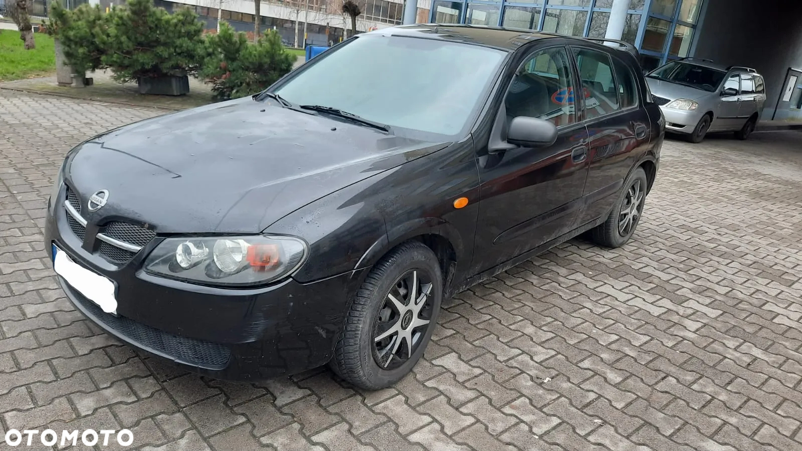 Nissan Almera - 3
