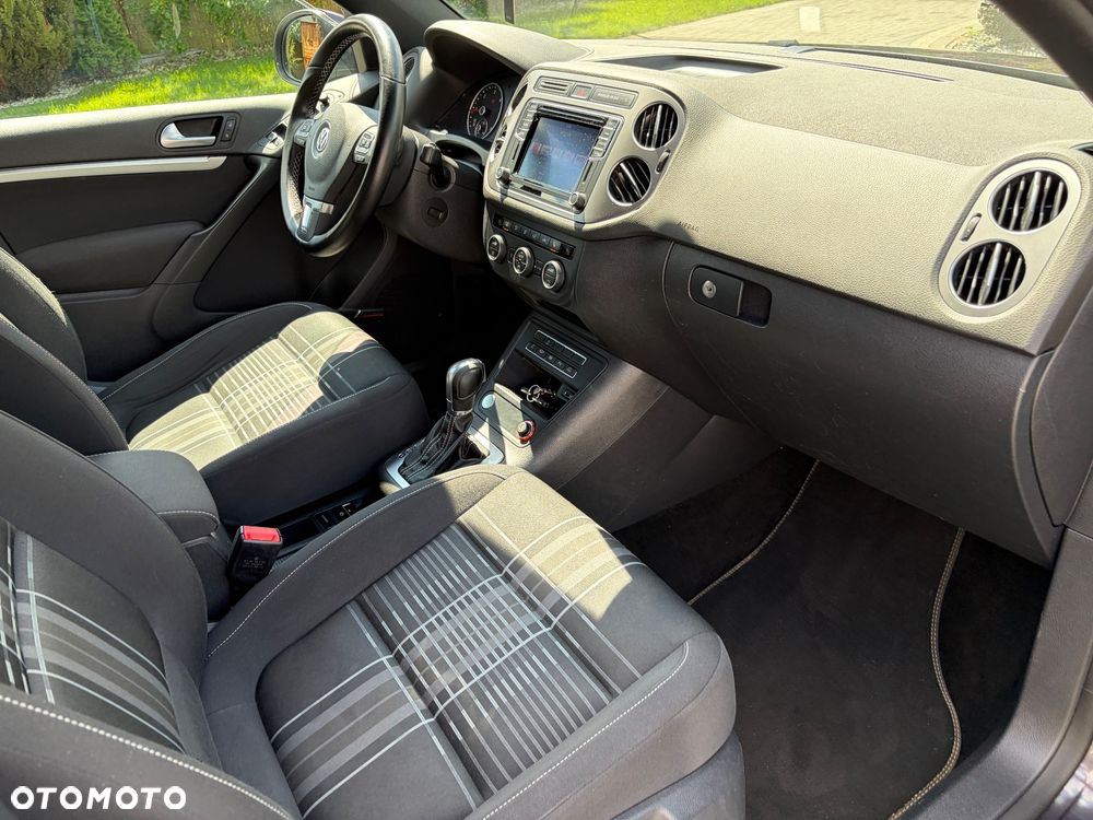 Volkswagen Tiguan 2.0 TDI SCR 4MOTION BlueMotion Technology DSG Lounge Track & Style - 16
