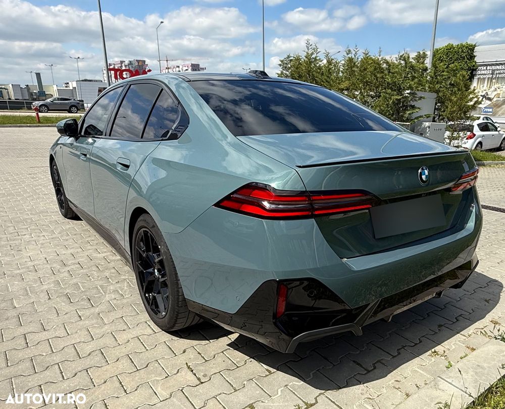 BMW Seria 5 520i AT MHEV - 9