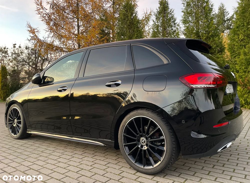 Mercedes-Benz Klasa B 180 d AMG Line 7G-DCT - 14