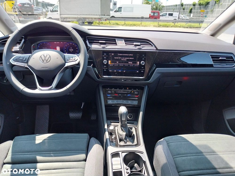 Volkswagen Touran - 7
