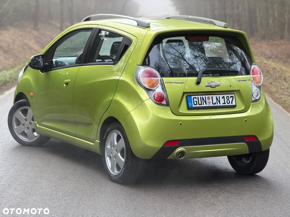 Chevrolet Spark 1.2 LTZ - 23