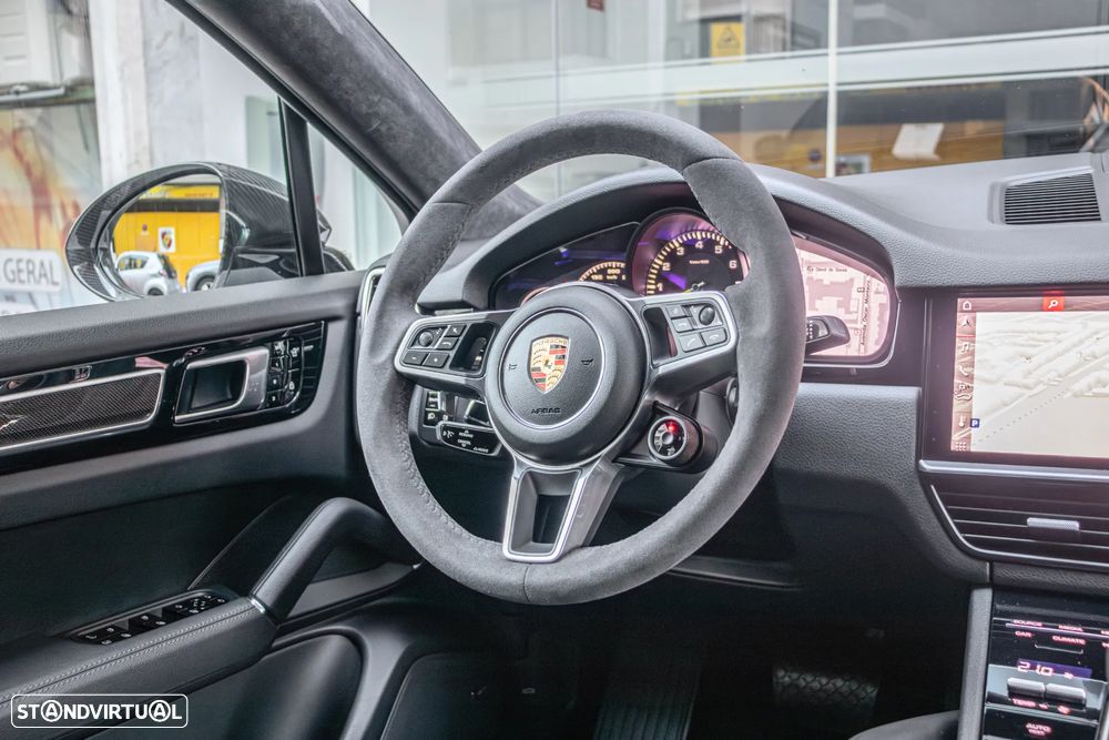 Porsche Cayenne Coupé E-Hybrid - 13