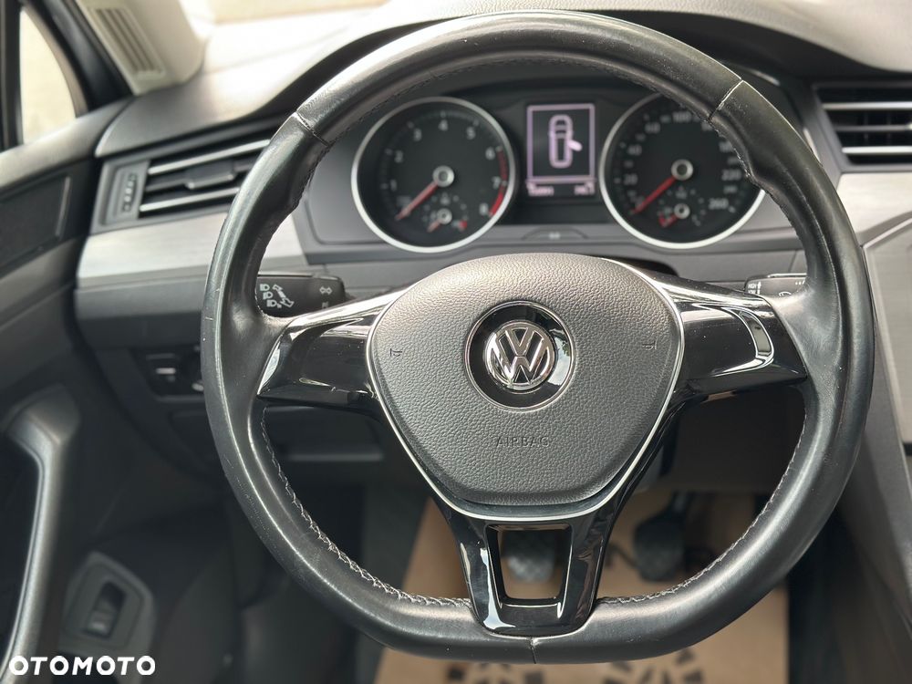 Volkswagen Passat Variant - 15