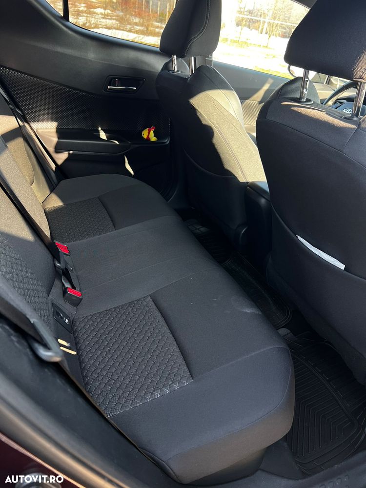 Toyota C-HR 1.8 HSD 122 CP 4x2 CVT Cult - 14