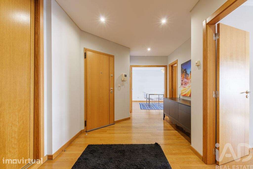 Apartamento T1 em Odivelas de 86 m2 - Grande imagem: 2/18