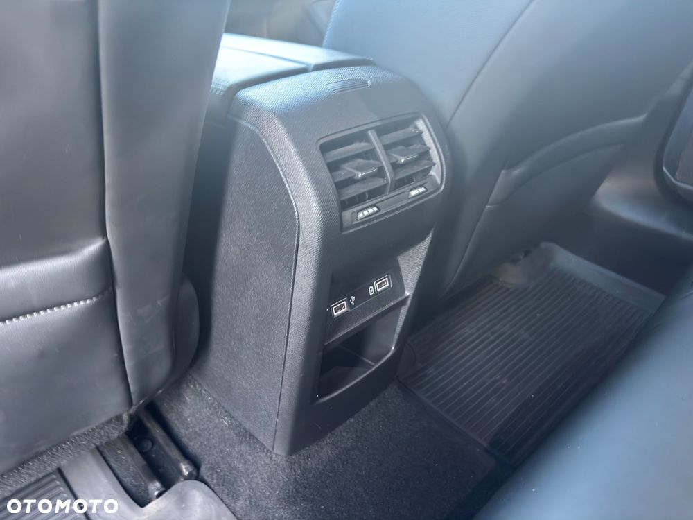 Peugeot 308 1.2 PureTech Allure Pack S&S EAT8 - 11