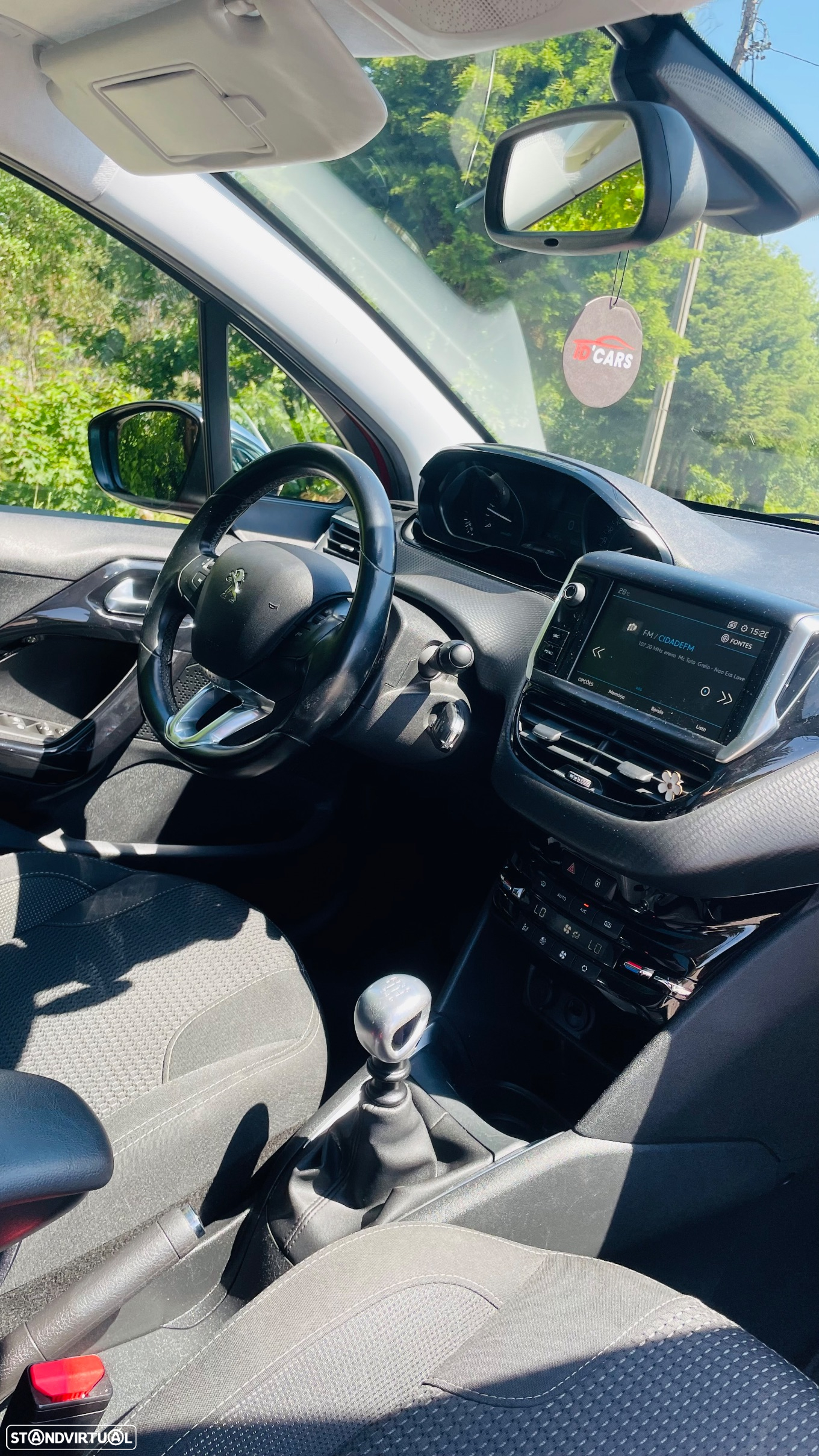 Peugeot 208 1.5 BlueHDi Allure - 18