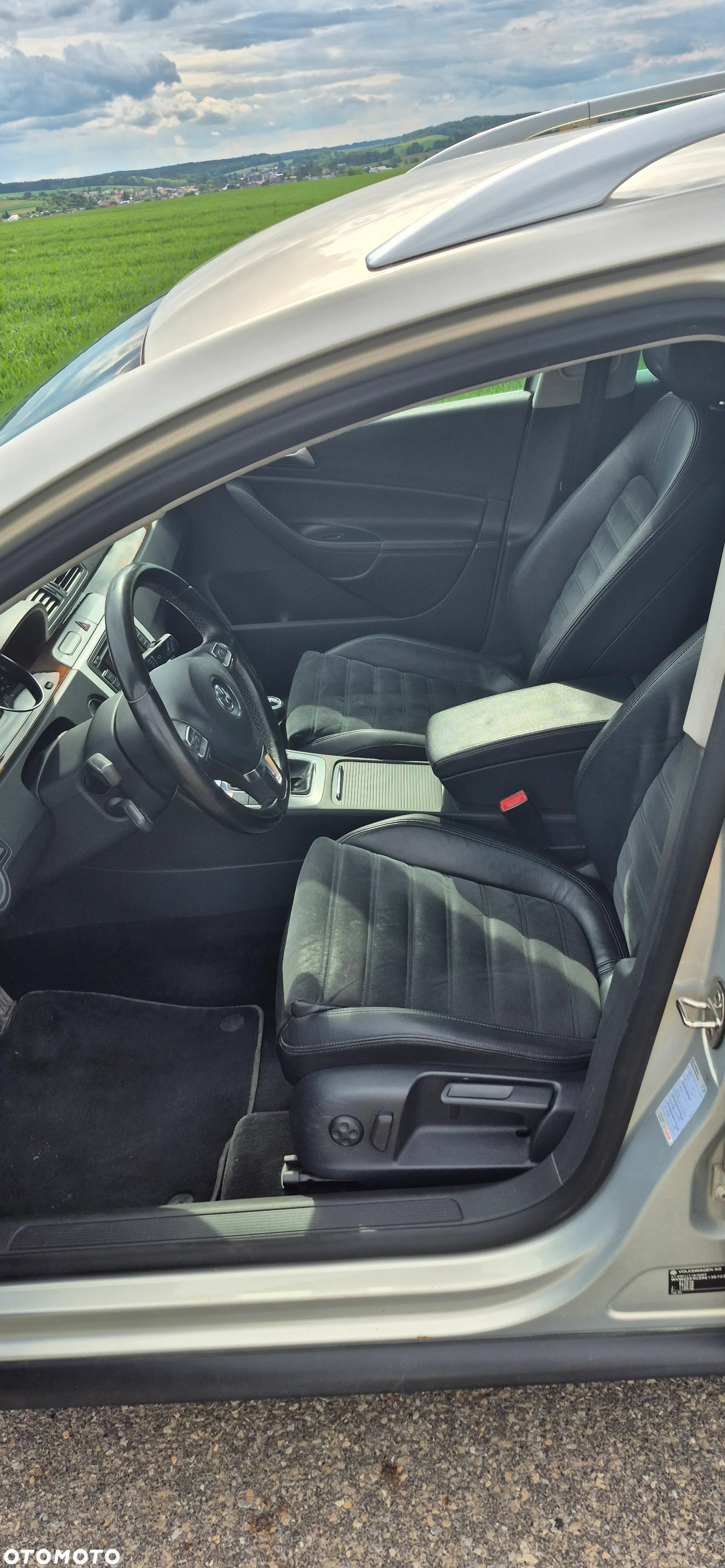 Volkswagen Passat 2.0 TDI DPF Highline - 4