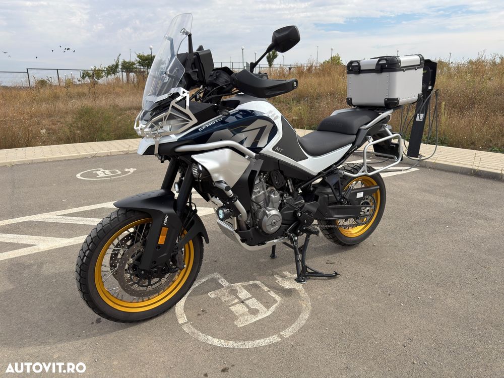 CF Moto 800 MT Explore Edition - 1