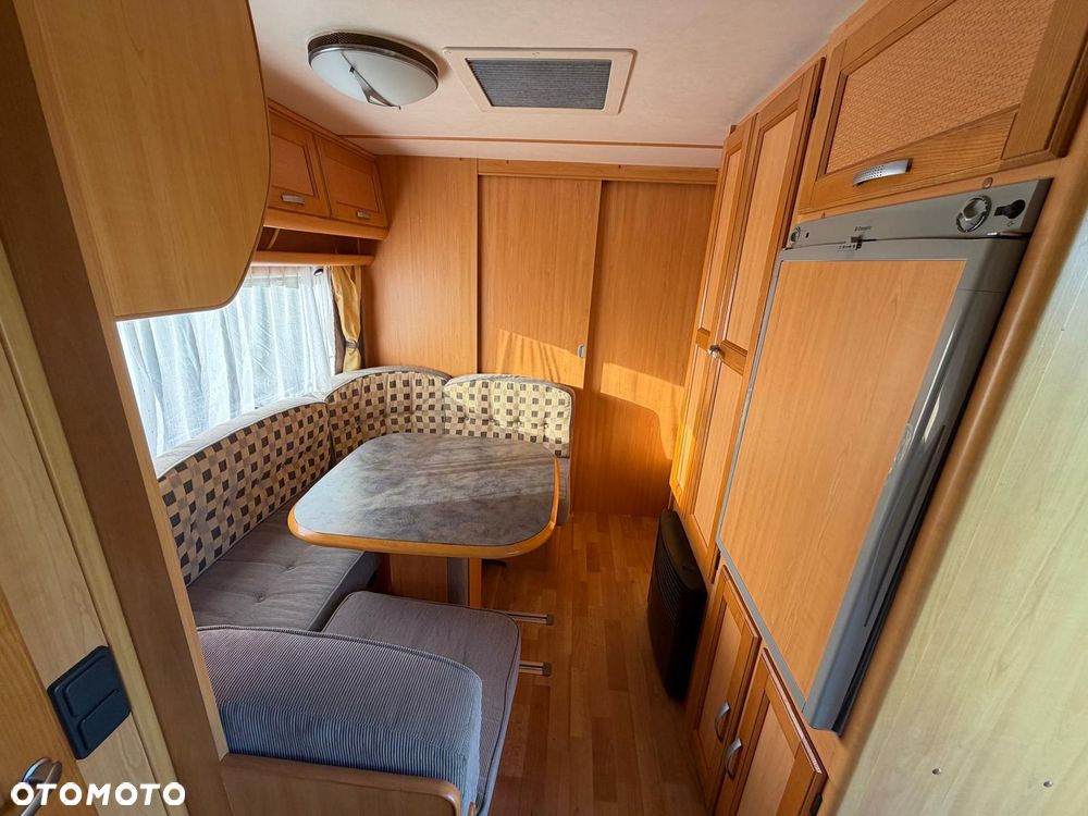 LMC CARAVAN - 17