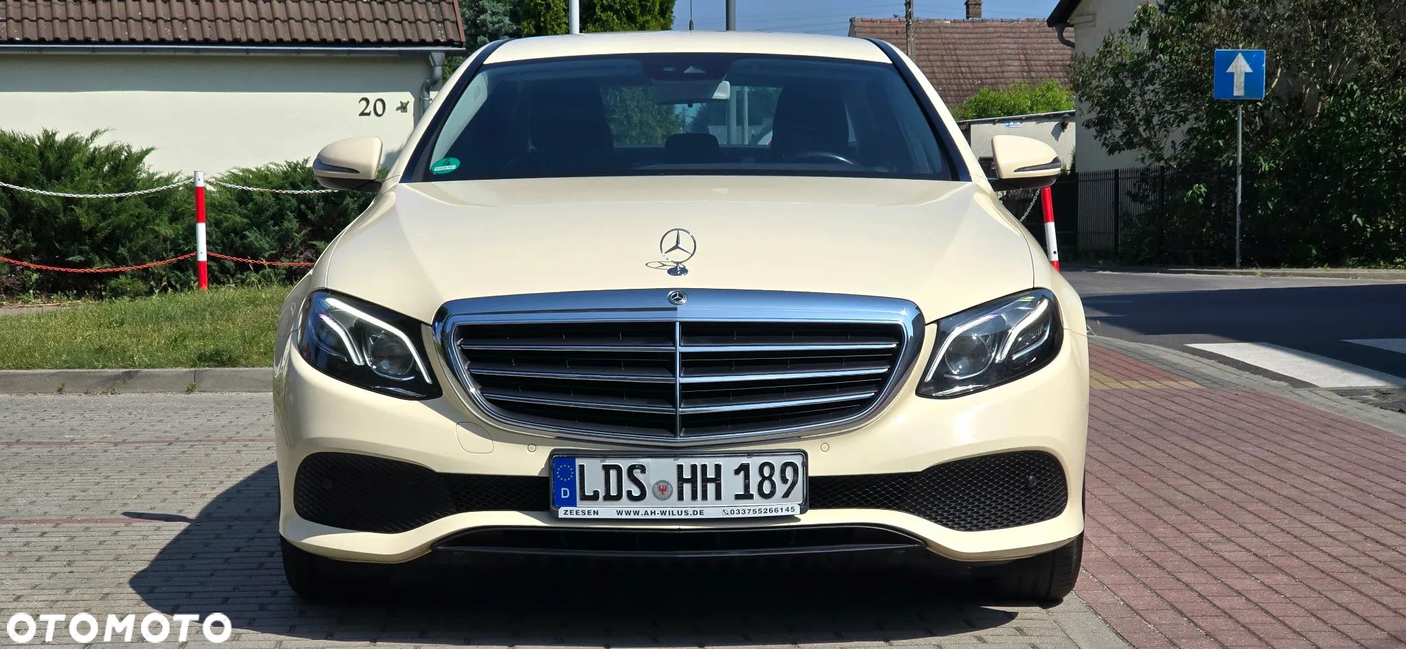 Mercedes-Benz Klasa E 200 d 9G-TRONIC - 1