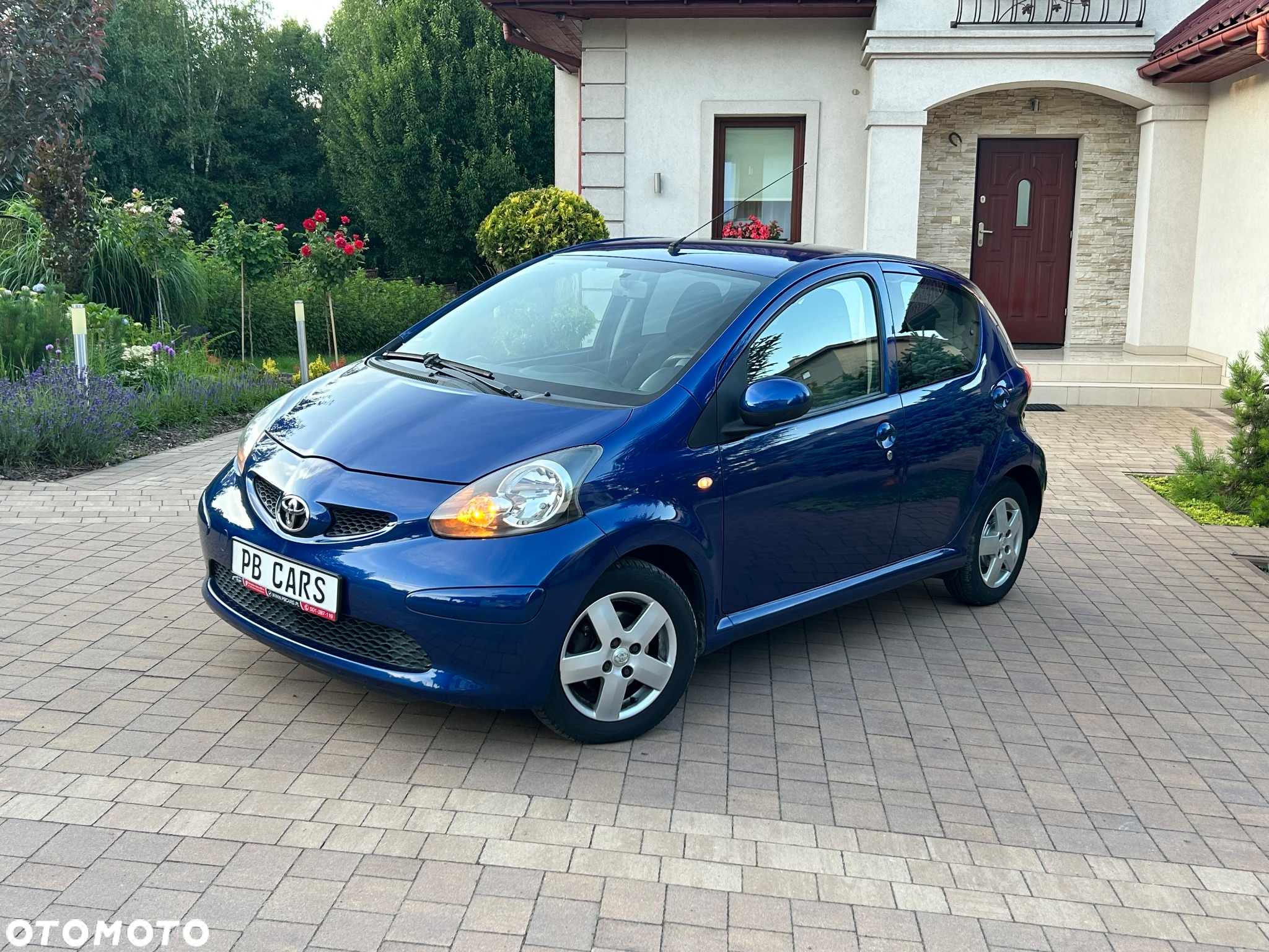 Toyota Aygo Blue - 12